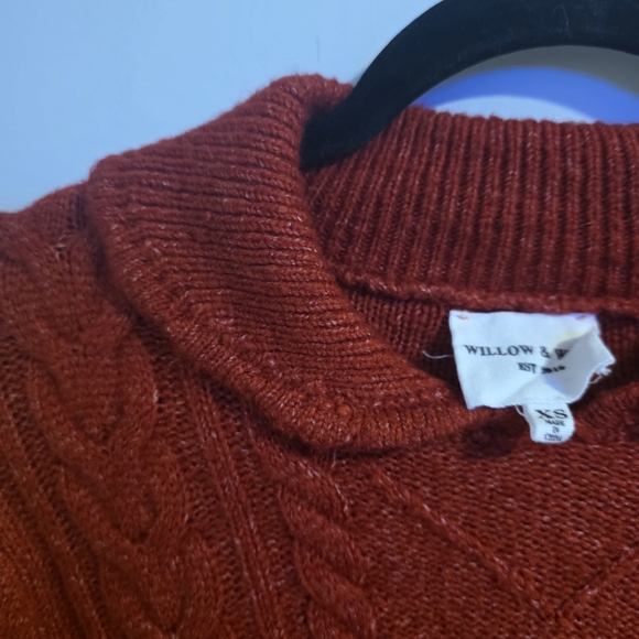 Elegant Red Cable Knit Turtleneck Sweater - Picture 7 of 12